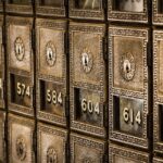 Grafica che illustra i buoni fruttiferi postali con grafico dei rendimenti e informazioni finanziarie.